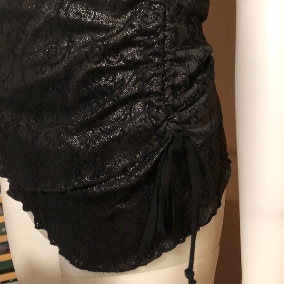 3/$30 - Black top novita size small - Picture 5 of 7